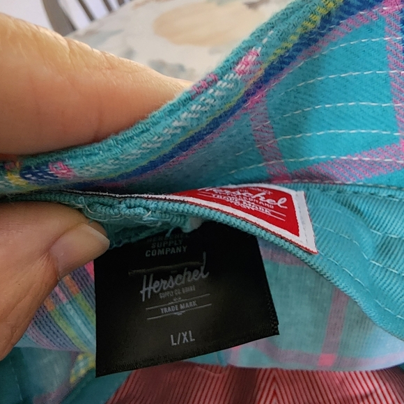 Herschel Blue and Pink Plaid Flannel Bucket Hat L/XL - Picture 6 of 7